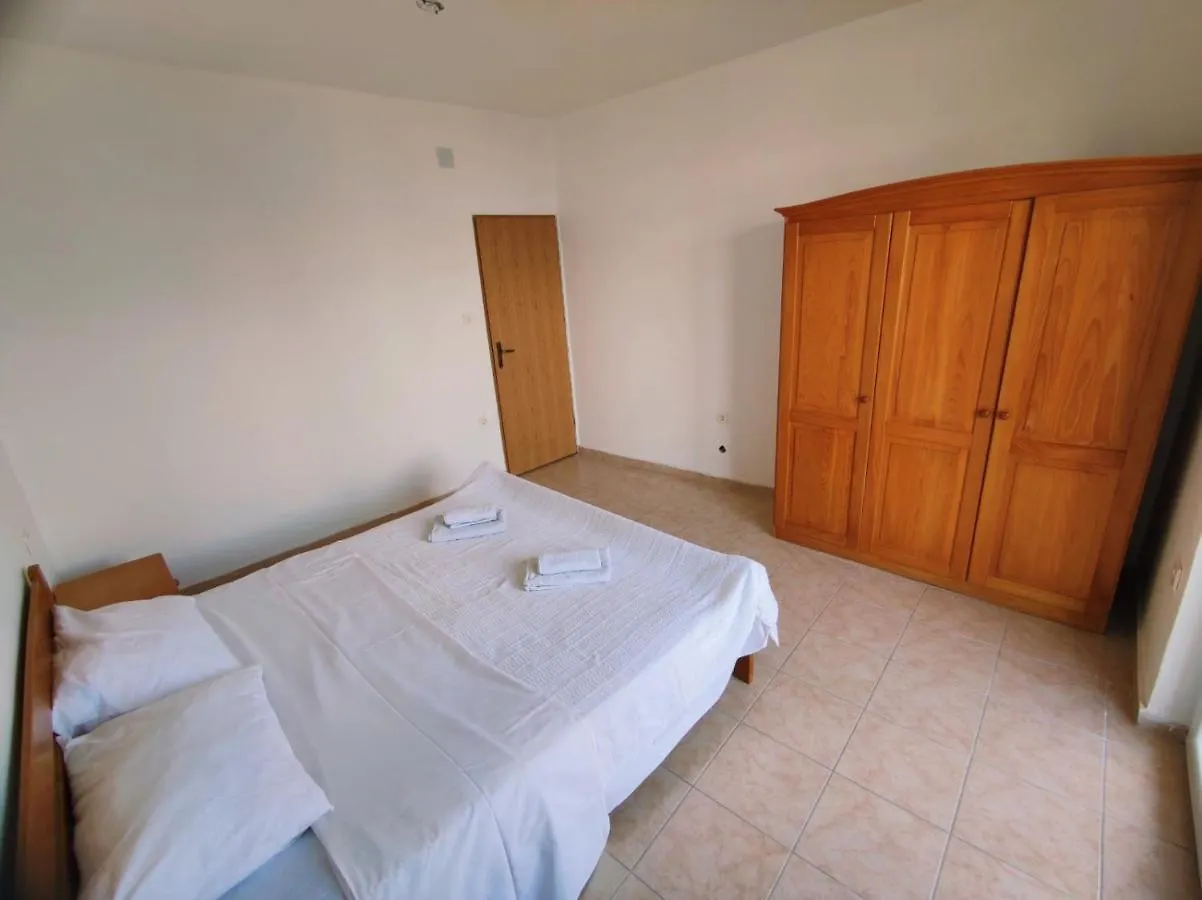 Apartments Prosika パグ クロアチア