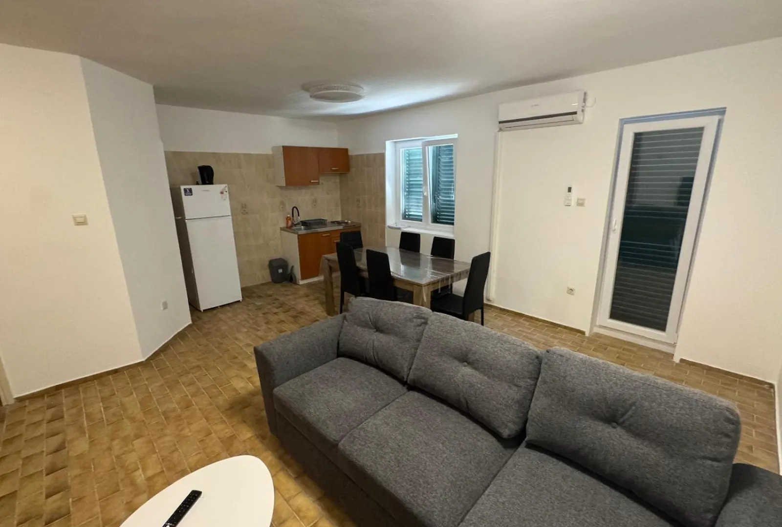 Apartments Prosika パグ